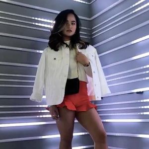 Meet your Posher, Carla